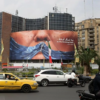 Trump Tegaskan Selat Hormuz Tak Akan Dikuasai Iran