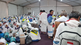 Anggota Amirulhaj Indonesia sekaligus Khatib Wukuf di Arafah, Asep Saifuddin Chalim, menegaskan bahwa ketakwaan serta perubahan diri menjadi pribadi yang lebih baik merupakan &ldquo;oleh-oleh&rdquo; paling berharga dari pelaksanaan ibadah haji.