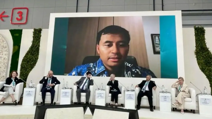 Tenaga Ahli Menteri ESDM Satya Hangga Yudha Widya Putra (atas) berbicara dalam forum internasional KazanForum 2026 secara daring, Rabu (13/5/2026).​​​​​​​ ANTARA/HO-Tim Media Tenaga Ahli Menteri ESDM