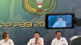 Wakil Ketua Umum I Persatuan Bulu Tangkis Seluruh Indonesia (PBSI) Taufik Hidayat membuka peluang adanya perubahan dalam jajaran pelatih nasional menyusul hasil kurang memuaskan yang diraih tim Indonesia pada ajang Piala Thomas dan Uber 2026. Evaluas