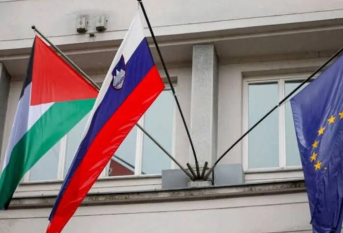 Ilustrasi - Bendera Palestina berkibar di istana Presiden Slovenia. /ANTARA/Anadolu/py. <b>(Antara)</b>