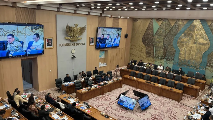 Rapat Dengar Pendapat (RDP) Satuan Kerja Khusus Pelaksana Kegiatan Usaha Hulu Minyak dan Gas Bumi (SKK Migas) dengan Komisi XII DPR RI di Kompleks Parlemen Senayan, Jakarta, Rabu (3/6/2026). (ANTARA/Putu Indah Savitri)