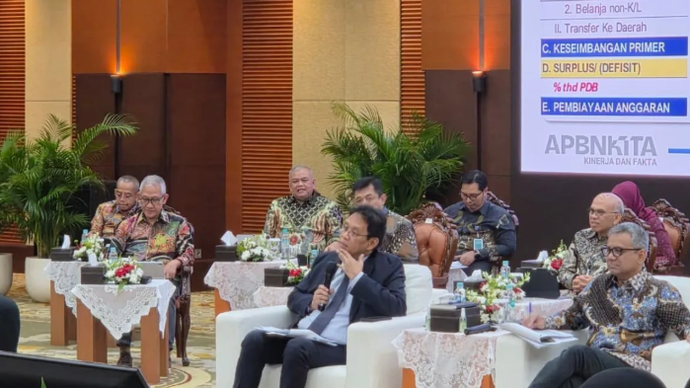 Menteri Keuangan Purbaya Yudhi Sadewa melaporkan realisasi Anggaran Pendapatan dan Belanja Negara (APBN) per 31 Mei 2026 dalam konferensi pers APBN KiTa Edisi Juni 2026 di kantor Kementerian Keuangan, Jakarta, Jumat (5/6/2026), ANTARA/Bayu Saputra.