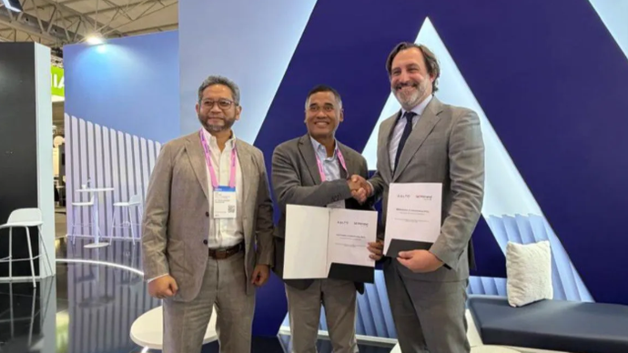 TelkomGroup melalui PT Dayamitra Telekomunikasi Tbk (Mitratel) dan AALTO HAPS Limited, anak usaha Airbus menandatangani Nota Kesepahaman (MoU) dalam ajang Mobile World Congress di Barcelona, Spanyol, Senin (2/3/2026). (ANTARA/HO)