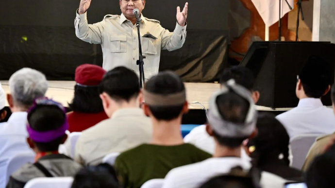 Presiden Prabowo Subianto memberikan arahan saat meninjau Sekolah Rakyat Menengah Pertama (SRMP) 17 Tabanan, Bali, Minggu (7/6/2026) ANTARA/HO-BPMI Sekretariat Presiden