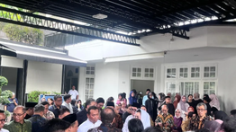 Jenazah Anggota IV BPK Haerul Saleh Diberangkatkan ke Kolaka untuk Dimakamkan