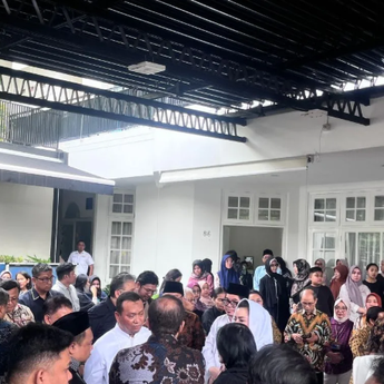 Jenazah Anggota IV BPK Haerul Saleh Diberangkatkan ke Kolaka untuk Dimakamkan