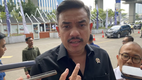 Menteri Usaha Mikro, Kecil, dan Menengah (UMKM) Maman Abdurrahman mengakui pelemahan nilai tukar rupiah terhadap dolar Amerika Serikat mulai memberikan dampak bagi sebagian pelaku UMKM, khususnya usaha yang masih bergantung pada bahan baku impor.