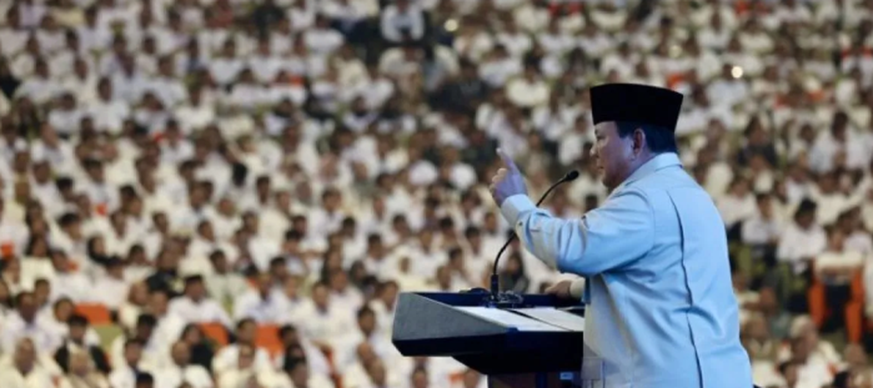 Presiden Prabowo Subianto memberikan pidato pada acara konsolidasi nasional Program Makan Bergizi Gratis (MBG) yang diinisiasi oleh Badan Gizi Nasional (BGN) di SICC, Bogor, Jawa Barat, Rabu (3/6/2026). (ANTARA/HO-Tim Media Presiden Prabowo)