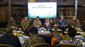 PT Telkom Indonesia (Persero) Tbk menegaskan komitmennya untuk memperkuat fundamental bisnis dan tata kelola perusahaan melalui percepatan implementasi strategi transformasi TLKM 30 yang ditargetkan berjalan penuh pada 2026.