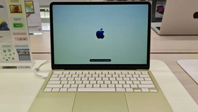 Apple resmi meluncurkan laptop terbaru dari lini Mac, MacBook Neo, di Indonesia. Perangkat ini hadir sebagai pilihan laptop untuk menunjang aktivitas produktivitas sehari-hari dengan harga yang lebih terjangkau.