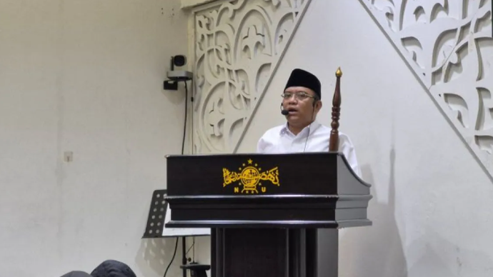 Ketua Lembaga Bahtsul Masail Pengurus Besar Nahdlatul Ulama (LBM PBNU) K.H. Mahbub Maafi saat menyampaikan khotbah Idul Adha di Masjid An-Nahdhah, Gedung Kantor Pusat PBNU, Jakarta, Rabu (27/5/2026). ANTARA/Sean Filo Muhamad.