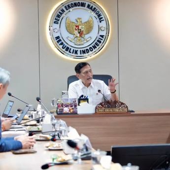 Luhut dan OJK Bahas Reformasi Pasar Modal hingga Penguatan Stabilitas Keuangan