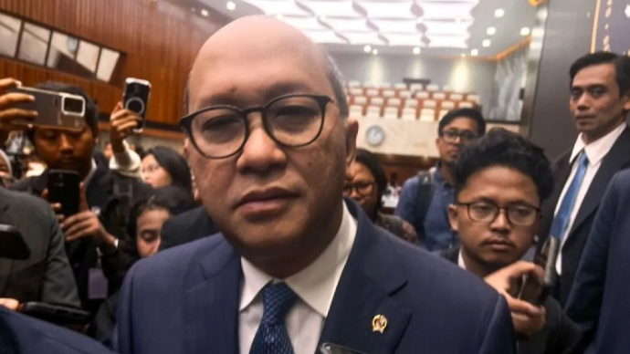 Chief Executive Officer (CEO) Danantara Indonesia Rosan Roeslani menjawab pertanyaan awak media usai Konferensi Pers Pemerintah Penyampaian Kerangka Ekonomi Makro (KEM) dan Pokok-Pokok Kebijakan Fiskal (PPKF) Tahun Anggaran 2027 di Jakarta, Rabu (20/5/2026). ANTARA/Harianto