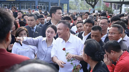Thaksin Shinawatra Bebas Bersyarat, Wajib Kenakan Alat Pemantau Elektronik