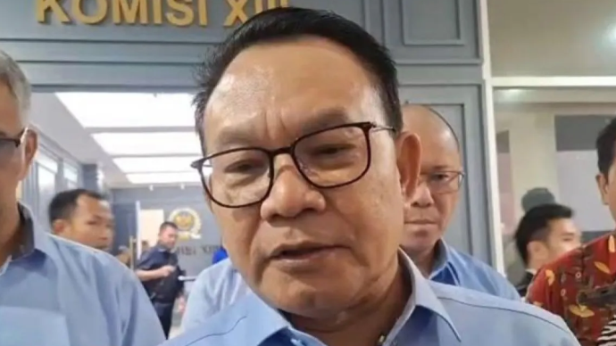 Kepala Staf Presiden Dudung Abdurachman usai rapat kerja dengan Komisi XIII DPR RI di kompleks parlemen, Jakarta, Rabu (3/6/2026). (ANTARA/Bagus Ahmad Rizaldi)