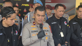 Jajaran Satres Narkoba Polres Cimahi menangkap seorang selebgram asal Bandung berinisial GA (30) yang diduga terlibat dalam peredaran ketamin cair yang dikemas dalam bentuk kartrid rokok elektrik atau vape, yang dikenal dengan istilah "potgar".