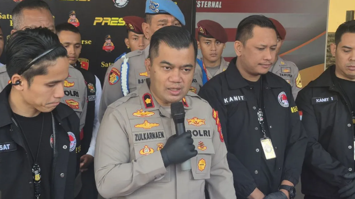 Wakapolres Cimahi Kompol Zulkarnaen saat memberikan keterangan di Mapolres Cimahi, Jawa Barat, pada Rabu (10/6/2026). ANTARA/Ilham Nugraha.