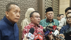 Komisi Pemberantasan Korupsi (KPK) mengungkap bahwa operasi tangkap tangan (OTT) yang dilakukan di lingkungan Kantor Imigrasi Kelas I Non TPI Jakarta Barat berkaitan dengan dugaan praktik korupsi dalam pengurusan izin tinggal bagi warga negara asing.