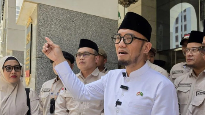 Wakil Menteri Haji dan Umrah (Wamenhaj) Dahnil Anzhar Simanjuntak meninjau langsung kesiapan fasilitas di Millennium Al Aqeeq Hotel, Madinah, Sabtu (6/6). (ANTARA/HO-MCH 2026)