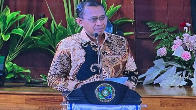 Direktur Utama BPJS Kesehatan Prihati Pujowaskito saat penandatanganan perluasan akses jaminan kesehatan di Universitas Padjadjaran, Kota Bandung, Rabu (20/5/2026). ANTARA/Asep Firmansyah