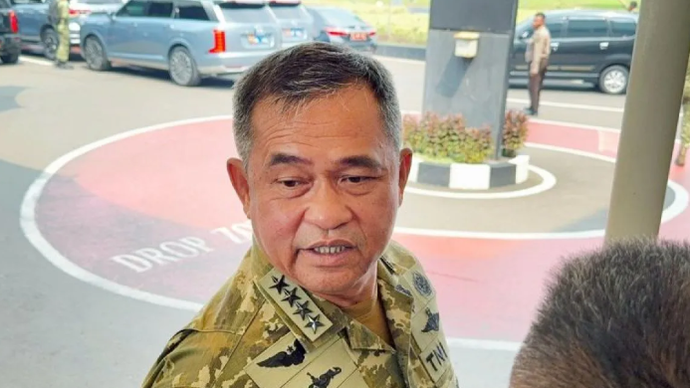 Kepala Staf TNI AD Jenderal Maruli Simanjuntak saat memberi keterangan di kompleks parlemen, Jakarta, Rabu (10/6/2026). ANTARA/Bagus Ahmad Rizaldi/aa.