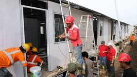 TelkomGroup terus memperkuat dukungan konektivitas digital di kawasan Hunian Danantara (Huntara) yang dibangun bagi masyarakat terdampak bencana.