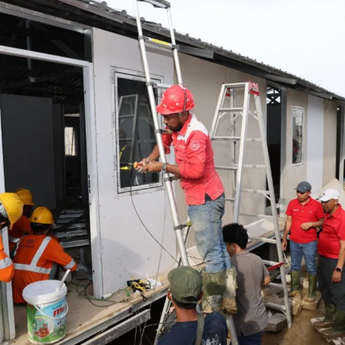 TelkomGroup Perkuat Jaringan dan WiFi Gratis di Huntara untuk Dukung Pemulihan Pascabencana