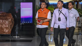 Komisi Pemberantasan Korupsi (KPK) mengungkapkan bahwa mantan Wakil Menteri Imigrasi dan Pemasyarakatan, Silmy Karim, diketahui pernah berkomunikasi dengan warga negara Jerman, Andrej Frey, yang merupakan Direktur PT Parq Ubud Partners, perusahaan ya