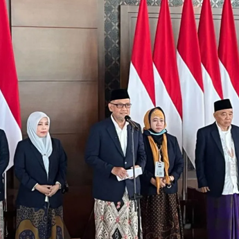 Menhaj Ingatkan Petugas Tetap Maksimal Layani Jamaah hingga Kloter Terakhir Tiba di Tanah Air