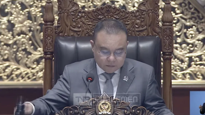 Tangkapan layar - Wakil Ketua DPR RI Sufmi Dasco Ahmad mengetuk palu persetujuan Rancangan Undang-Undang (RUU) tentang Perubahan atas Undang-Undang Nomor 4 Tahun 2023 tentang Pengembangan dan Penguatan Sektor Keuangan (P2SK) disahkan menjadi undang-undang dalam Rapat Paripurna DPR RI di Gedung DPR RI, Jakarta, Kamis (4/6/2026). ANTARA/YouTube/TVR Parlemen/Fath Putra Mulya