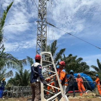 PLN Kerahkan 11 Tower Emergency untuk Percepat Pemulihan Listrik Pascacuaca Ekstrem di Sumut