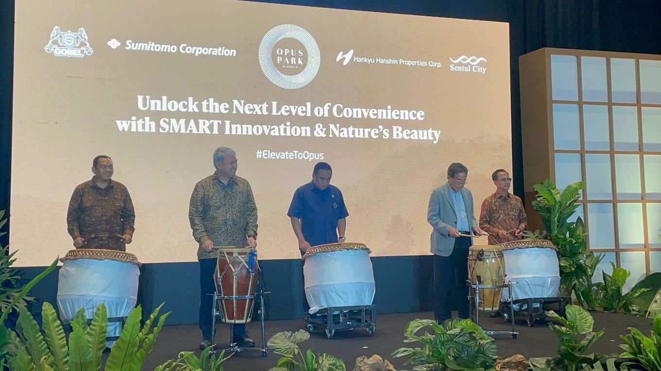 Rachmat Gobel, Ketua Umum Perhimpunan Persahabatan Indonesia&ndash;Jepang (PPIJ) dalam acara hunian premium Opus Park <b>(Ntvnews.id-Muslimin Trisyuliono)</b>