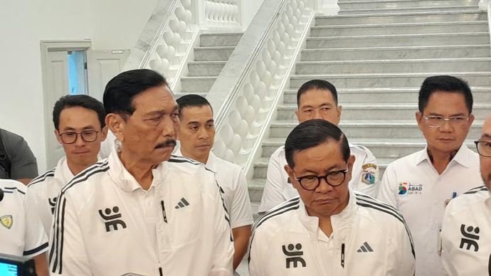 Luhut Binsar Pandjaitan dan Pramono Anung