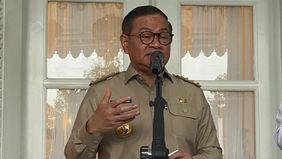 Kecelakaan tunggal di Jalan Matraman Raya, Jakarta Timur, kembali menyita perhatian publik. Seorang pelajar SMKN 34 Jakarta dilaporkan meninggal dunia setelah mengalami insiden tragis pada Senin, 9 Februari 2026 pagi.