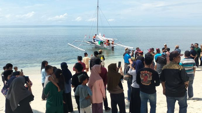 Budaya Ekspedisi Bajau Sulawesi: Dua Perahu Sandeq Berangkat dari Polman Menuju Luwuk Banggai <b>(Istimewa)</b>