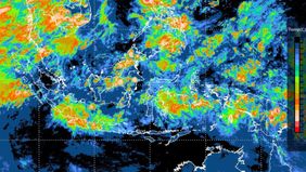 Badan Meteorologi Klimatologi dan Geofisika (BMKG) menjelaskan mengenai curah hujan yang sangat tinggi Indonesia meskipun sudah memasuki musim kemarau.