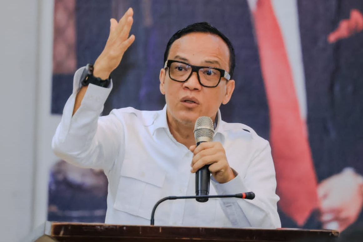 Wakil Menteri Ketenagakerjaan (Wamenaker) Immanuel Ebenezer Gerungan meminta manajemen PT Sri Rejeki Isman Tbk (Sritex) untuk memastikan tidak ada pemutusan hubungan kerja (PHK) terkait putusan pailit/Ist