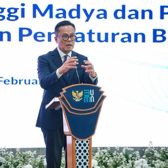 Lantik Pejabat BP BUMN, Dony Oskaria Ingatkan Penyederhanaan 1.000 BUMN Jadi 200