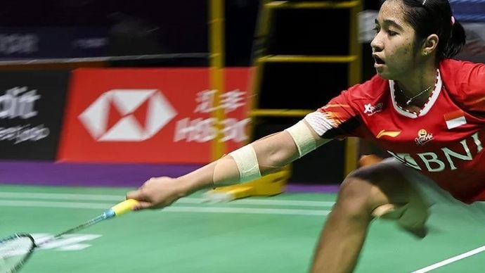 Ester Nurumi sempat memberi perlawanan di partai ketiga melawan China pada final Uber Cup 2024 di Ch