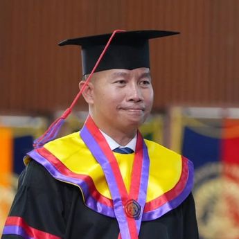 Danpaspampres Mayjen TNI Edwin Sumantha Lulus S3 UI, Raih Predikat Cumlaude