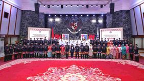 Gubernur DKI Jakarta, Pramono Anung secara resmi melantik sebanyak 59 pejabat eselon II atau pimpinan tinggi pratama di lingkungan Pemerintah Provinsi (Pemprov) DKI Jakarta, pada Rabu, 7 Mei 2025 bertempat di Balai Agung, Balai Kota Jakarta.