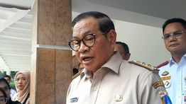 Pramono Kembali Tegaskan Raperda Tanpa Rokok Tak Ganggu UMKM