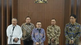 Menteri Sekretaris Negara (Mensesneg) Prasetyo Hadi  menyampaikan bahwa pemerintah menegaskan komitmen menjaga stabilitas ekonomi nasional melalui percepatan berbagai program strategis di sektor riil, mulai dari pangan hingga perikanan. 
