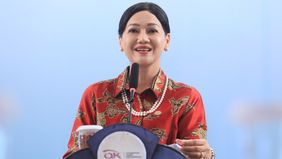 Kepala Eksekutif Pengawas Perilaku Pelaku Usaha Jasa Keuangan, Edukasi, dan Pelindungan Konsumen OJK Friderica Widyasari Dewi mengajak media massa untuk meningkatkan literasi keuangan masyarakat yang penting dalam meningkatkan kesejahteraan dan melin