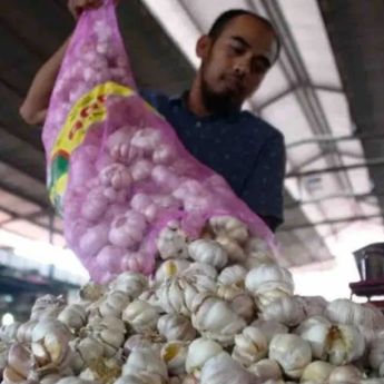 Harga Pangan Hari ini: Cabai Rawit Merah Naik Rp61 Ribu per Kg, Bawang Merah dan Bawang Putih Turun