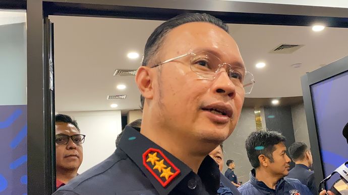 Dirjen Imigrasi (Hendarsam Marantoko)