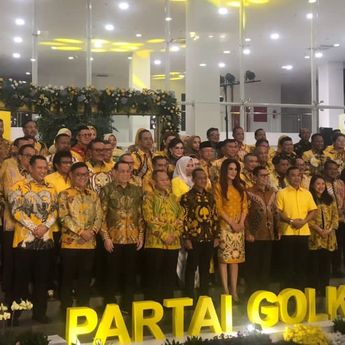 Kabar Jokowi Masuk Golkar, Ini Jawaban Bahlil