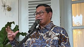 Gubernur DKI Jakarta, Pramono Anung mendorong seluruh pusat perbelanjaan di Ibu Kota untuk memberikan diskon Natal dan Tahun Baru (Nataru) 2026 secara besar-besaran. 