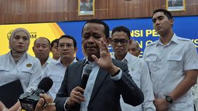 Menteri Energi dan Sumber Daya Mineral (ESDM) Bahlil Lahadalia memastikan harga LPG subsidi 3 kg tetap stabil di tengah kenaikan LPG non-subsidi. 
